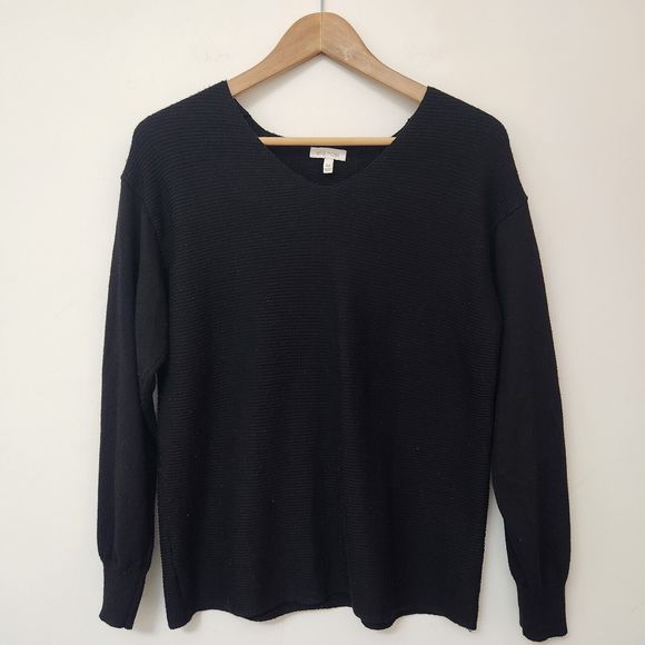ELLA MOSS Women's Black V-Neck Striped Knit Sweater Size M - Picture 1 of 7